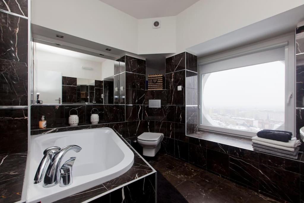 100M2 Penthouse On Top Of The City 1000Mb/S, Airc. Breslau Exterior foto